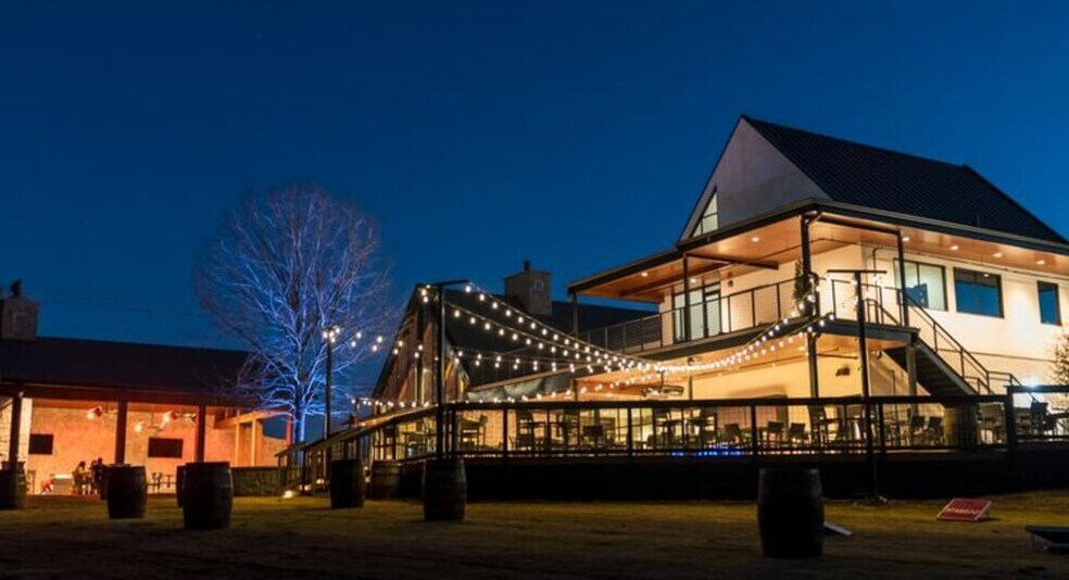 More Photos Of 4000 E Palm Valley Blvd, Round Rock Restaurant For Sale