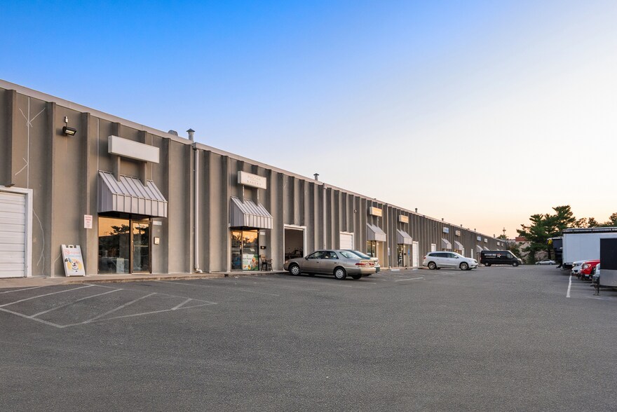 More Photos Of 7401 Fullerton Rd, Springfield Unknown For Lease