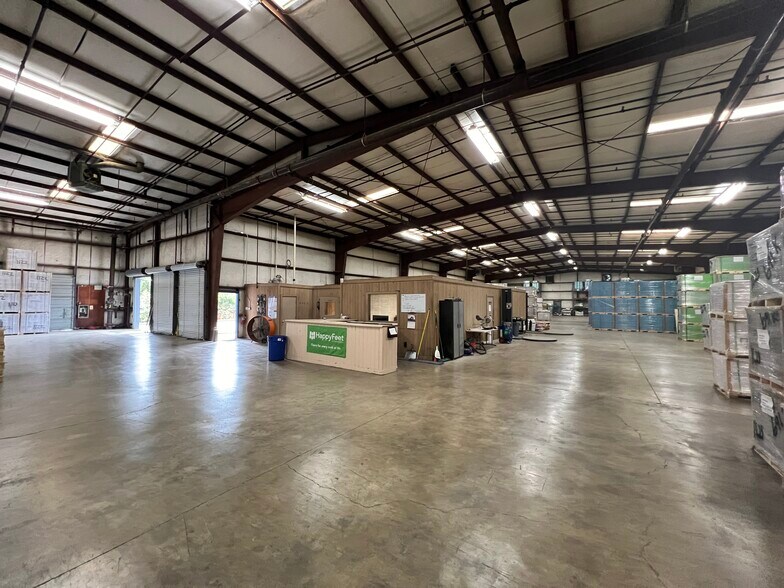 More Photos Of 200 Powercorp Dr, Chattanooga Manufacturing For Lease