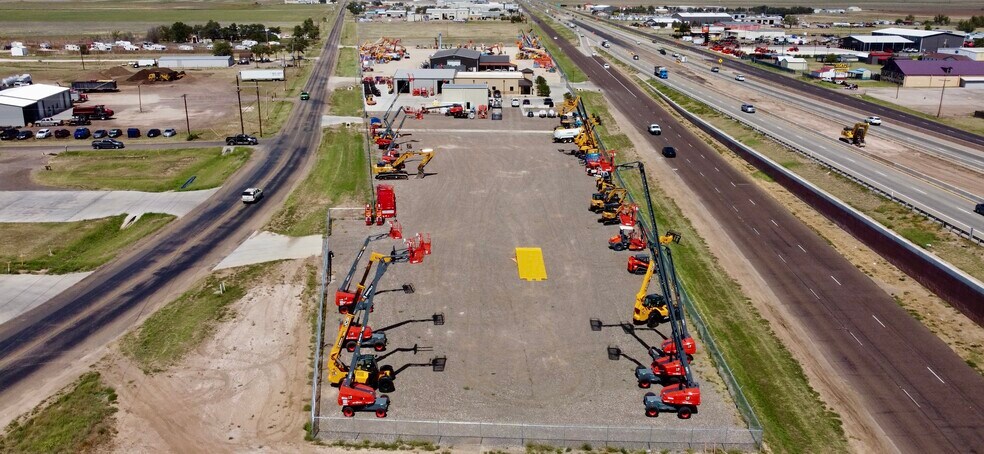 More Photos Of 12828 Interstate 27, Amarillo Showroom For Sale