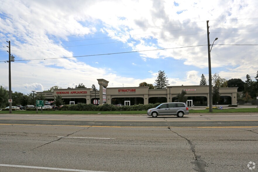 More Photos Of 4553 King St E, Kitchener Storefront For Lease
