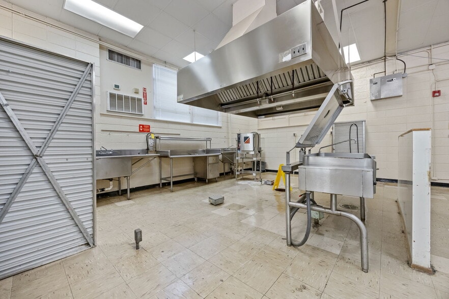 More Photos Of 8967 Cedar Grove School Loop Rd, Nashville Schools For Sale