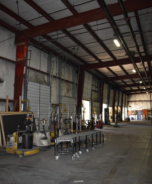 More Photos Of 2100 Mcgaw Rd, Columbus Warehouse For Lease