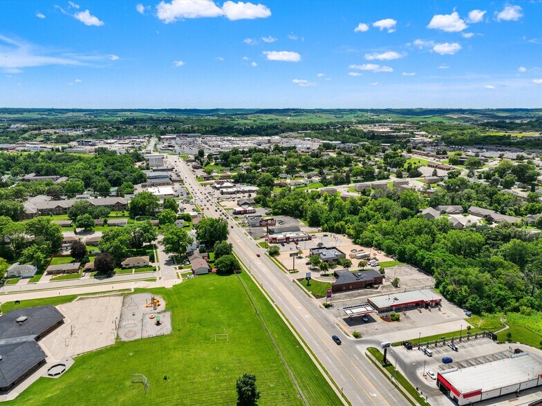 More Photos Of 1805 John F Kennedy Rd, Dubuque Freestanding For Sale