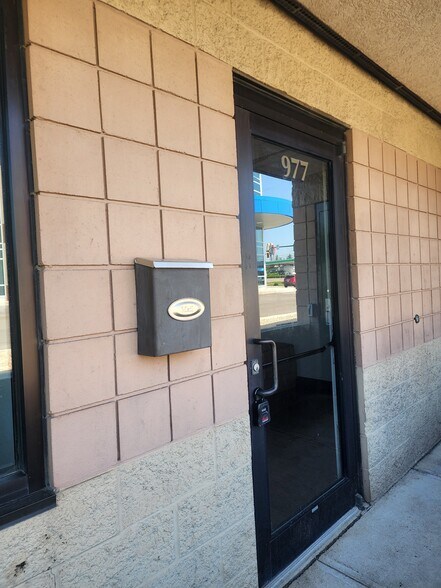 More Photos Of 965-975 W Main St, Tipp City General Retail For Sale