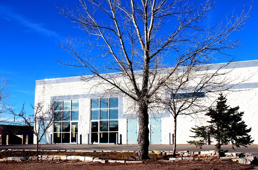 More Photos Of 2531 W 62nd Ct, Denver Warehouse For Lease