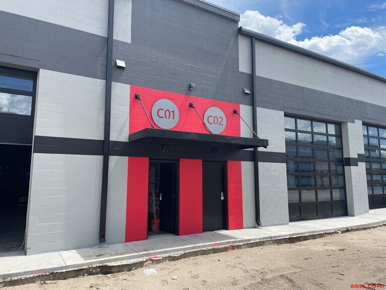More Photos Of 1004 S Interstate 25, Castle Rock Light Manufacturing For Sale