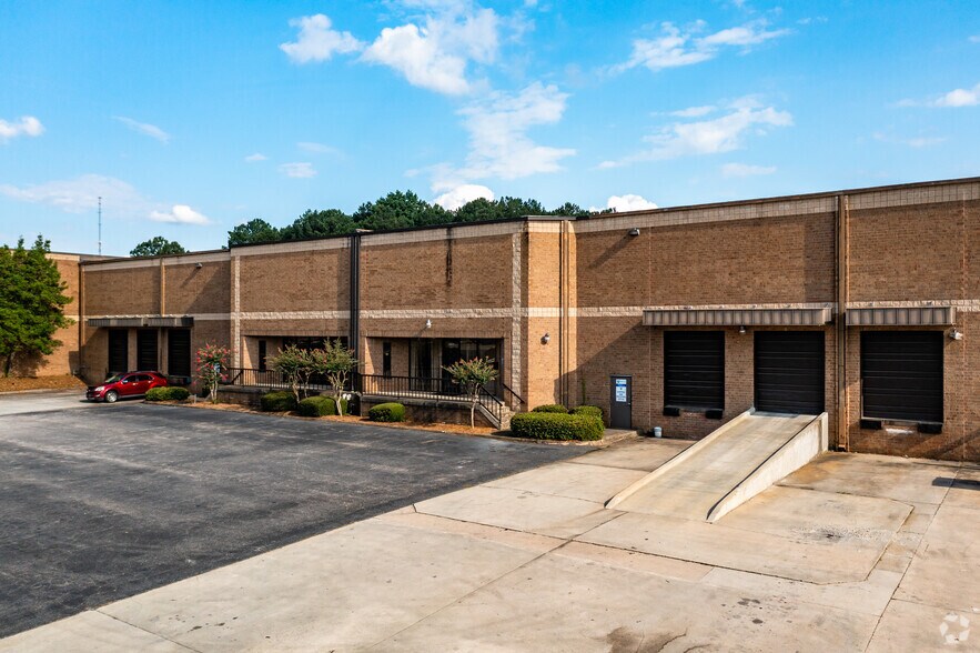 More Photos Of 1235 Commerce Rd, Morrow Warehouse For Lease