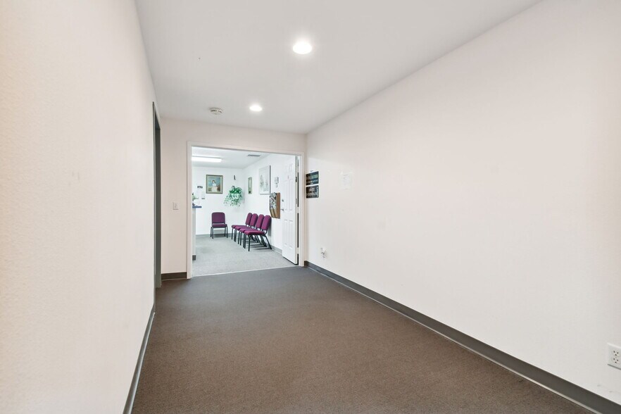 More Photos Of 772 Cortaro Dr, Sun City Center Medical For Sale