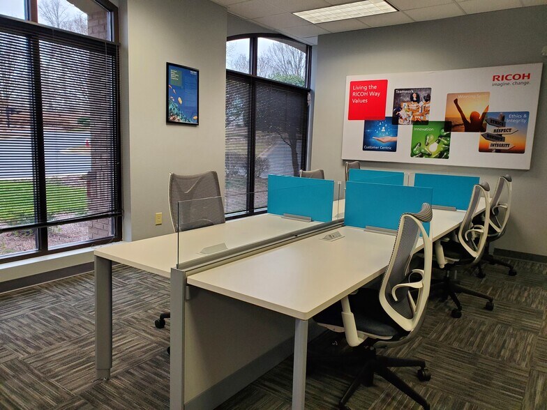 More Photos Of 4100 Mendenhall Oaks Pky, High Point Office For Lease