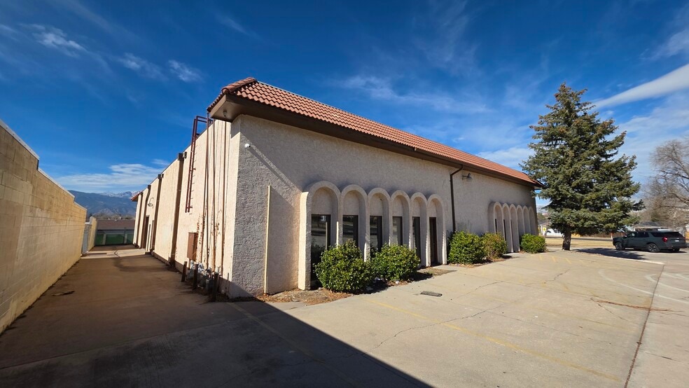 More Photos Of 250 Ruskin Dr, Colorado Springs Warehouse For Sale