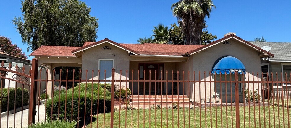 Primary Photo Of 2048 N Waterman Ave, San Bernardino Medical For Lease