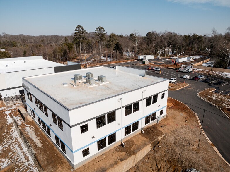 More Photos Of 5900 Scotland Rd, Greensboro Office For Lease
