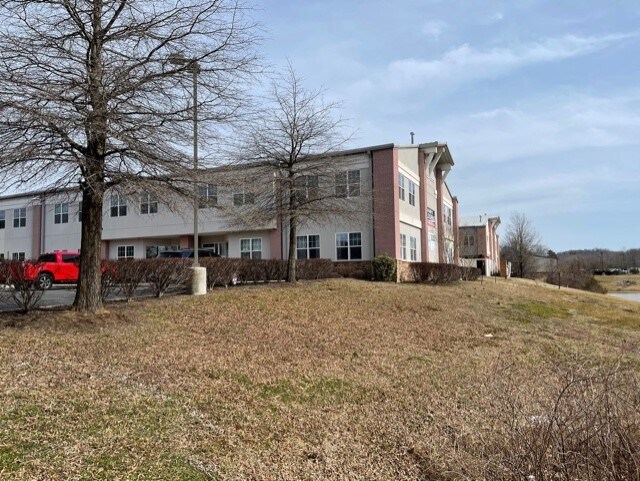 More Photos Of 97 Skipjack Rd, Prince Frederick Flex For Lease