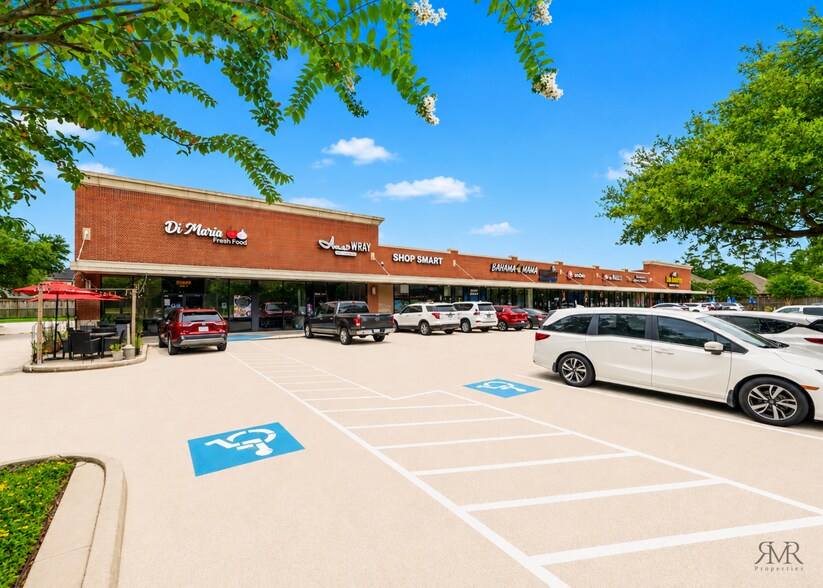 More Photos Of 20669 W Lake Houston Pky, Kingwood Storefront Retail Office For Lease