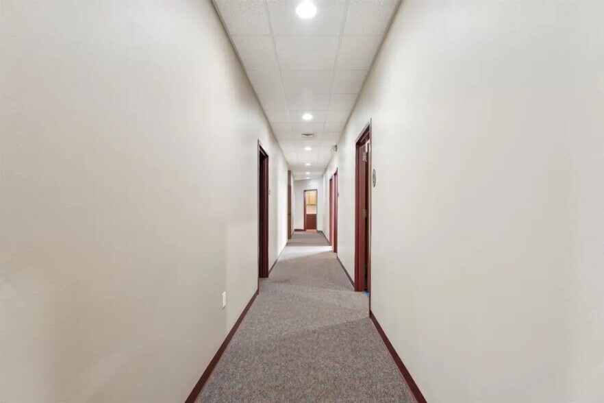 More Photos Of 180 Knights Way, Fond Du Lac Medical For Sale