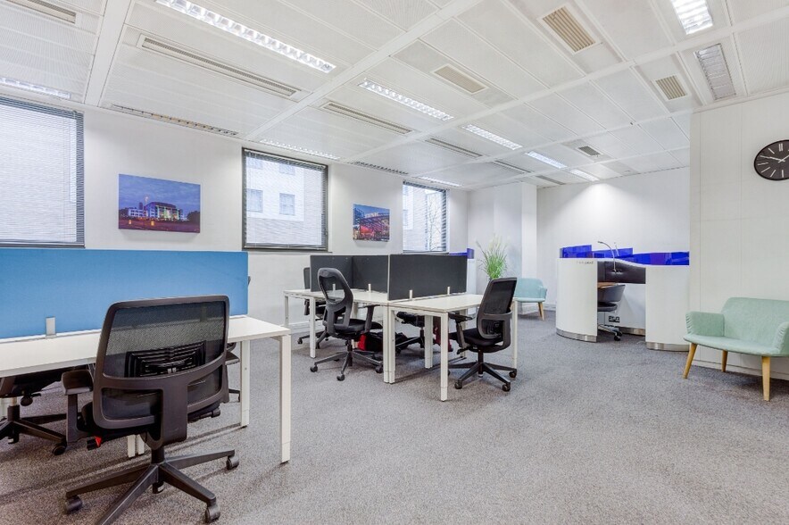 More Photos Of 2 Lansdowne Rd, Croydon Coworking Space