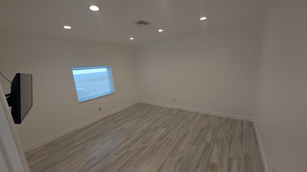 More Photos Of 1743 Agora Cir SE, Palm Bay Office For Lease