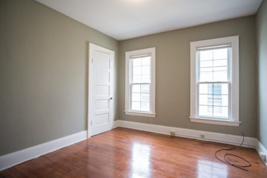 More Photos Of 2215 James St, Syracuse Apartments For Sale