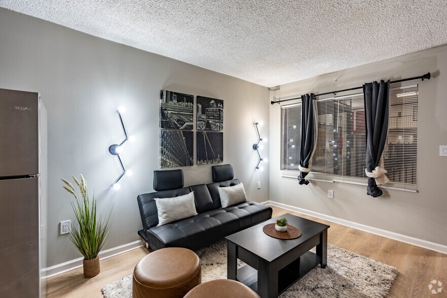 More Photos Of 803 N 2nd St, Clarksville Apartments For Lease