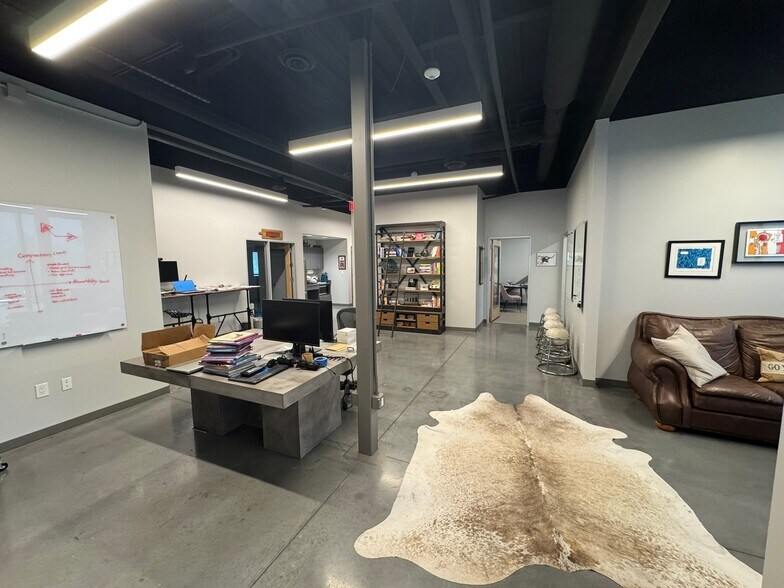 More Photos Of 411 W Main St, Round Rock Unknown For Lease