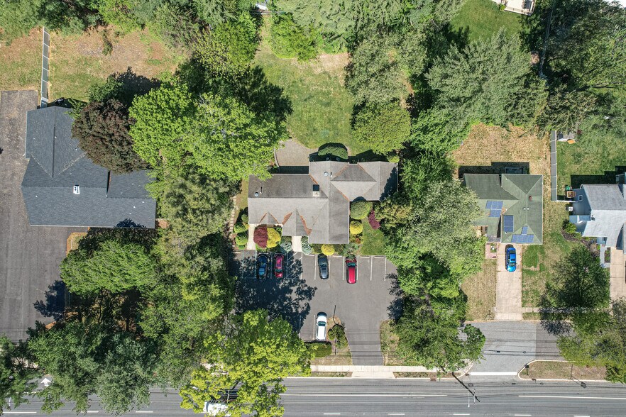 More Photos Of 90 N Kings Hwy, Cherry Hill Office For Sale