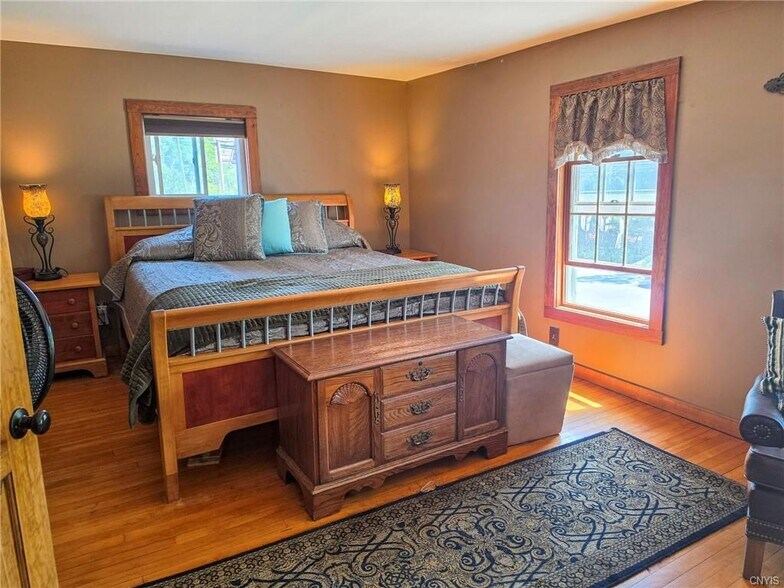 More Photos Of 6266 Lakeshore Rd, Verona Beach Restaurant For Sale