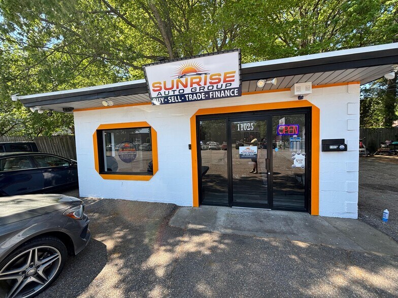 Primary Photo Of 11021-11025 Jefferson Ave, Newport News Auto Dealership For Sale