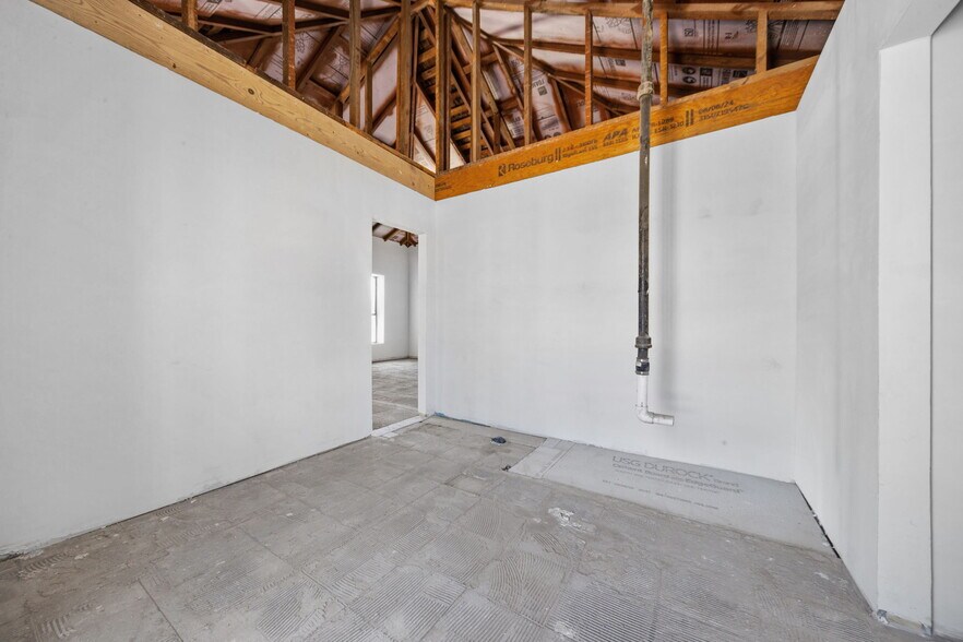 More Photos Of 211 S Piedras, El Paso Loft Creative Space For Sale
