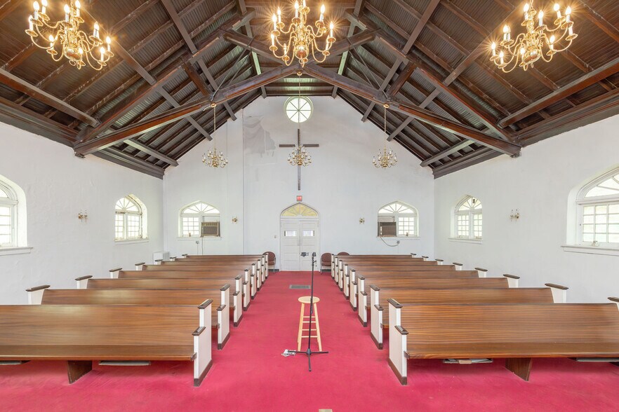 More Photos Of 2901 4th Ave, Richmond Specialty For Sale