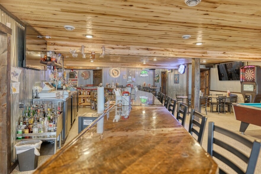 More Photos Of 7440 N Pats Landing Rd, Hayward Restaurant For Sale
