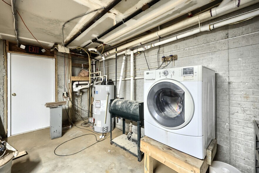 More Photos Of 21603 Middletown Rd, Freeland Freestanding For Sale