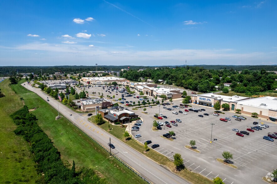 More Photos Of 3471 Lowery Pky, Fultondale Freestanding For Lease
