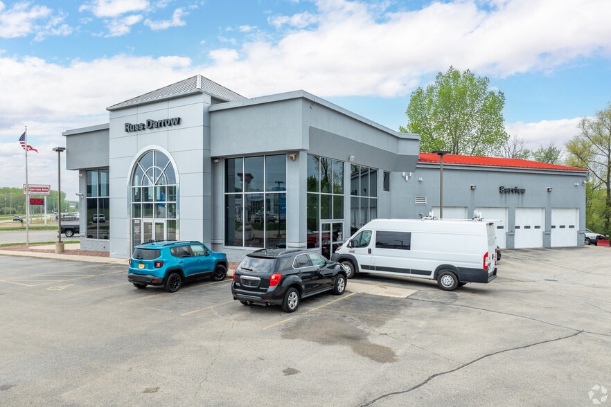 More Photos Of 3210 W Washington St, West Bend Auto Dealership For Sale