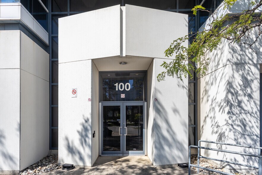 More Photos Of 100 Cowdray Ct, Toronto Office For Lease