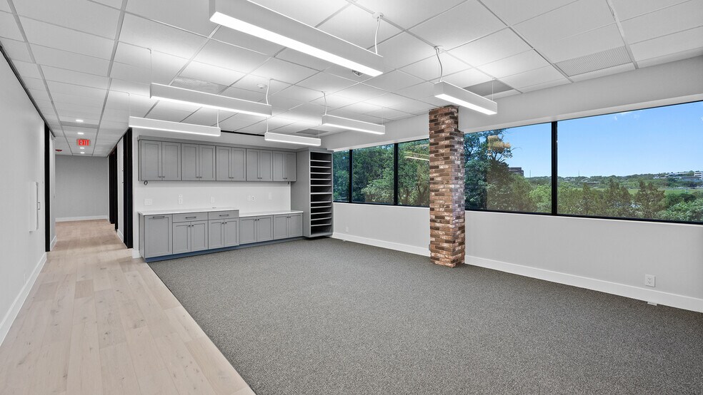 More Photos Of 1301 S Capital of Texas Hwy, West Lake Hills Office Residential For Sale