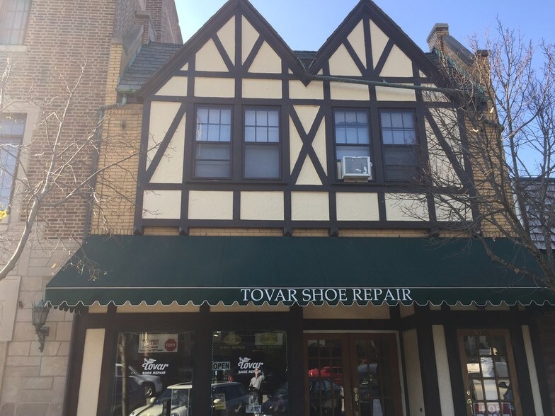 More Photos Of 1036 Sterling Ave, Flossmoor Storefront Retail Residential For Lease