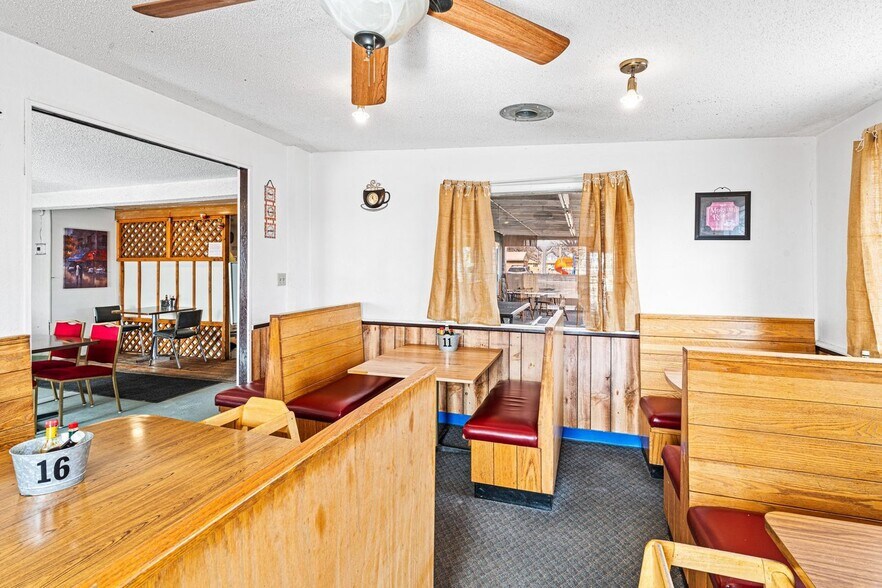 More Photos Of 1542 Ambassador Thompson Blvd, Las Animas General Retail For Sale