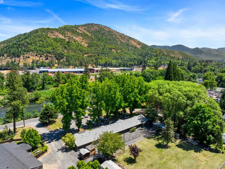 More Photos Of 5333 Rogue River Hwy, Gold Hill Multifamily For Sale