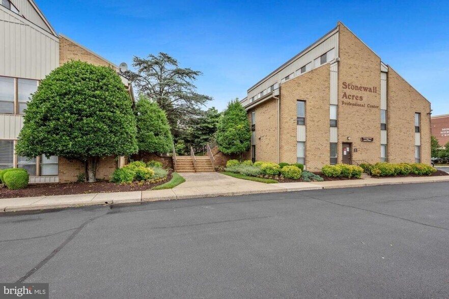 More Photos Of 8569-8573 Sudley Rd, Manassas Medical For Sale