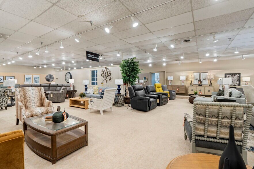 More Photos Of 334 County Road 81, Osseo Storefront Retail Office For Sale