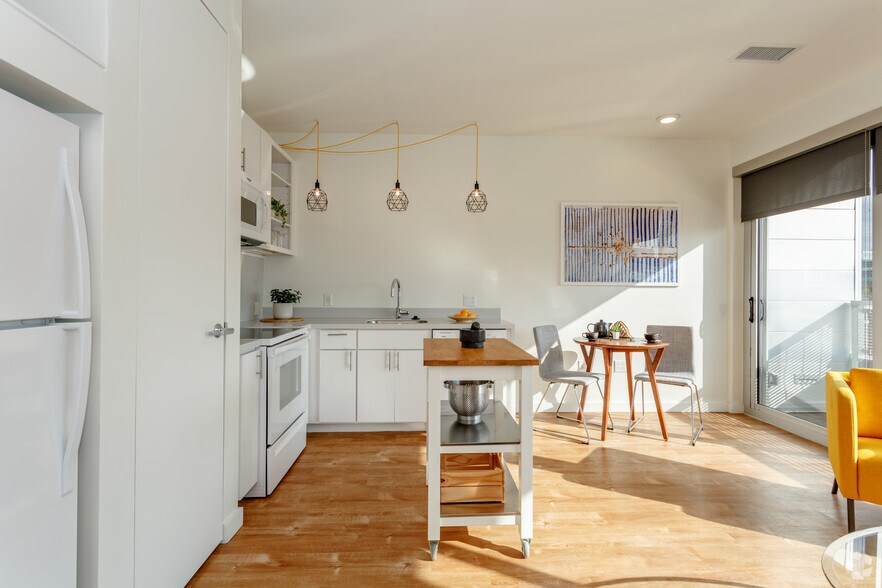 More Photos Of 1721 Walnut St, Kansas City Apartments For Lease