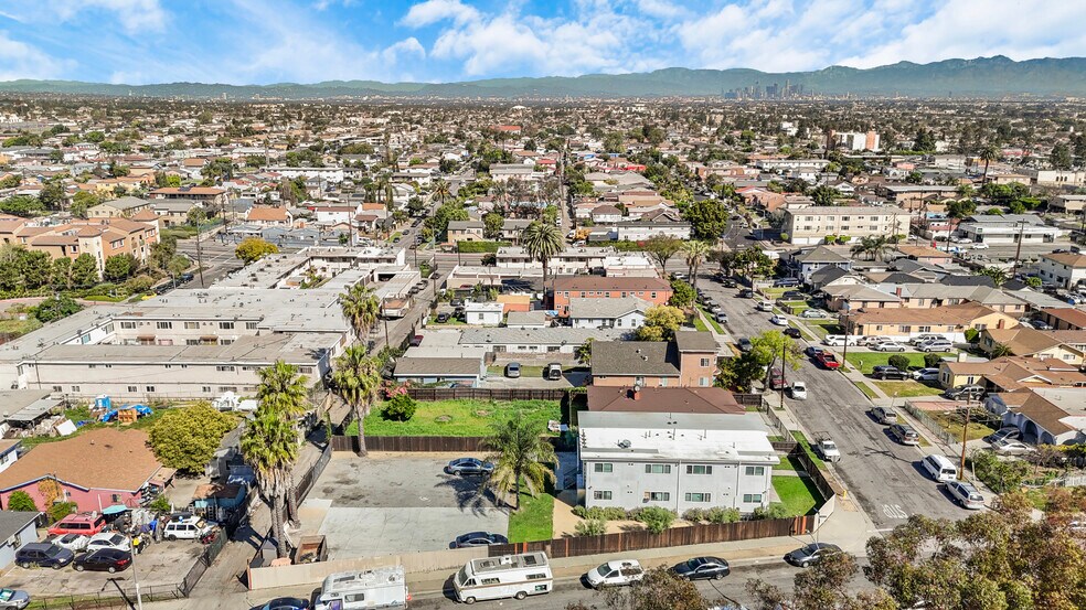 More Photos Of 11513 Berendo Ave, Los Angeles Multifamily For Sale