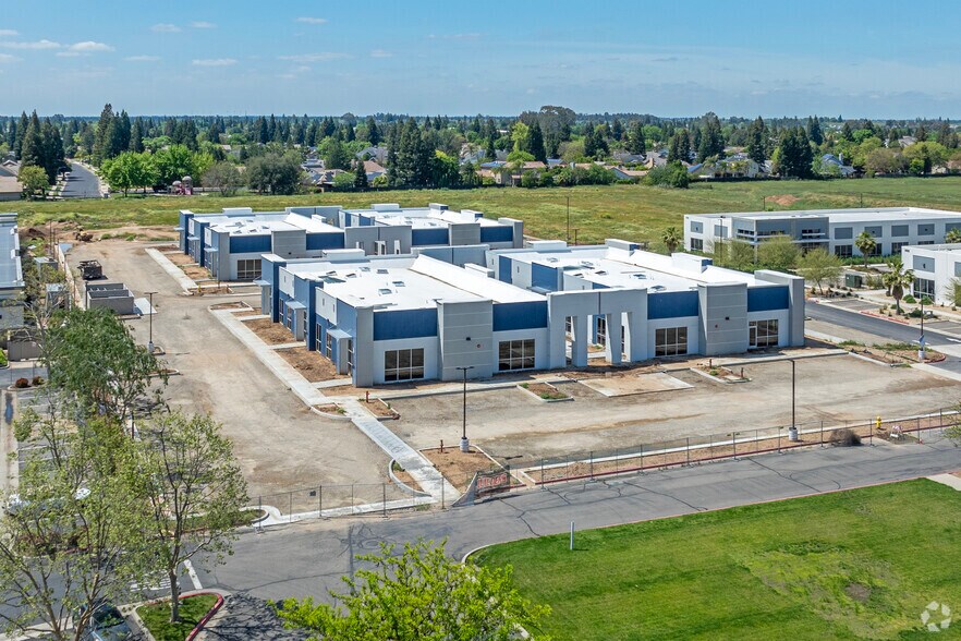 More Photos Of 930 N Temperance Ave, Clovis Medical For Lease