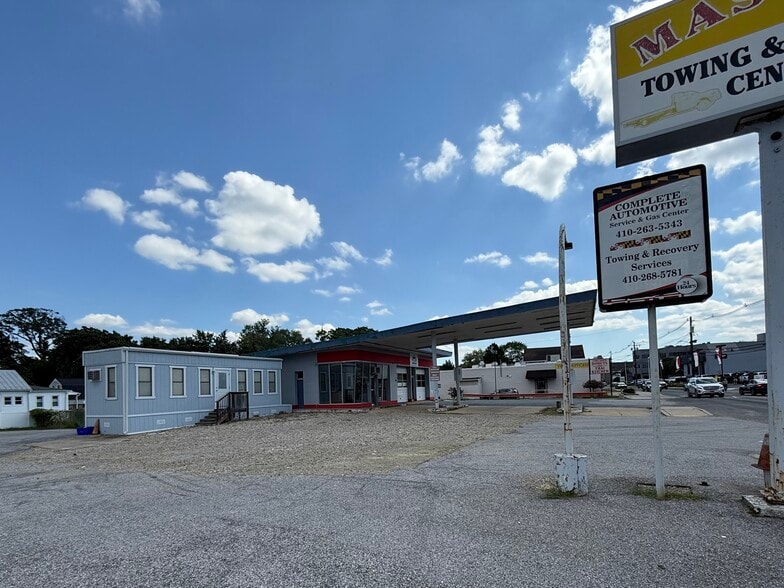 More Photos Of 1028-1032 West St, Annapolis Convenience Store For Sale
