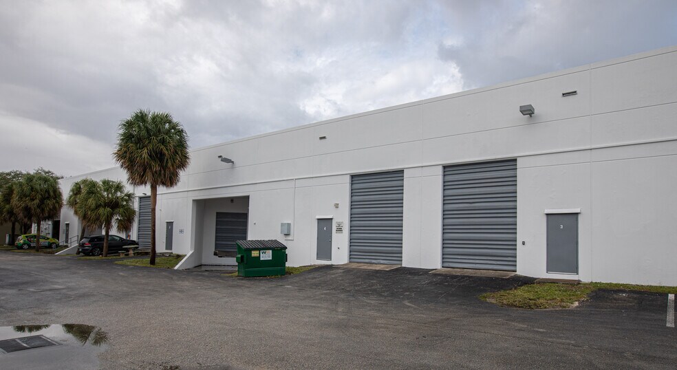 More Photos Of 3555-3569 NW 53rd Ct, Fort Lauderdale Unknown For Lease