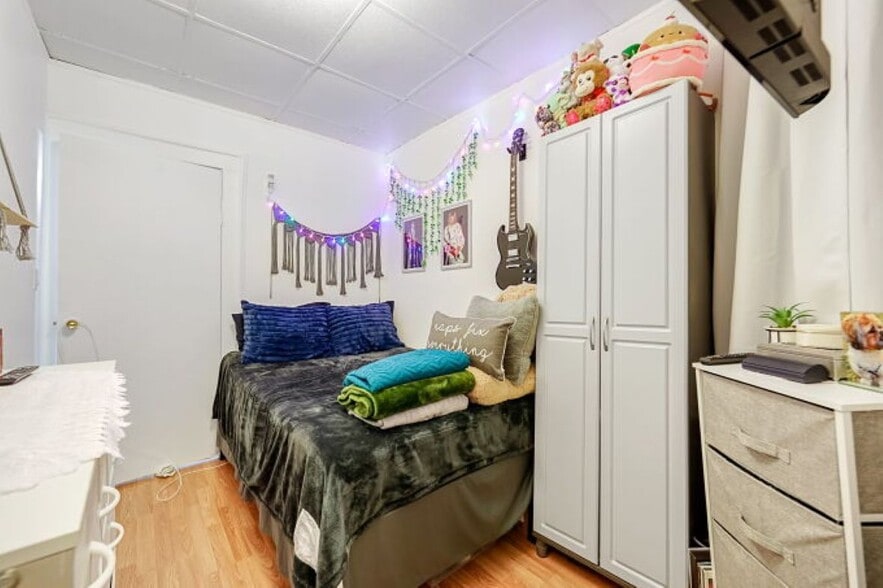 More Photos Of 743 Harrison Ave, Harrison Storefront Retail Residential For Sale