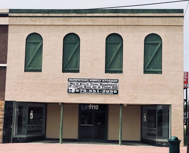 More Photos Of 1110 Austin St, Hempstead Self Storage For Sale