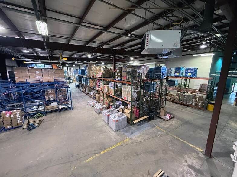 More Photos Of 2020 Highland Ave, Bethlehem Distribution For Lease