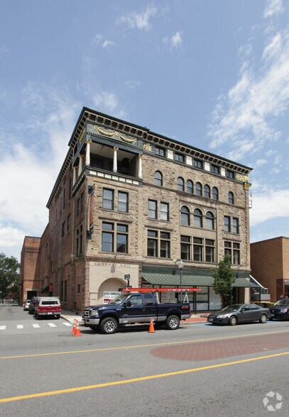 More Photos Of 221 Glen St, Glens Falls Apartments For Lease